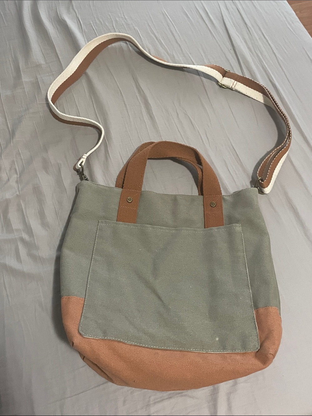 New without tags Thirty One Canvas Tote - Picture 3 of 6